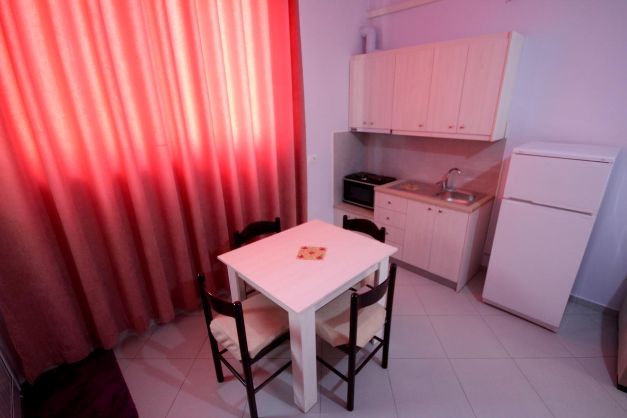 Ideal Holiday Apartments Саранда Экстерьер фото